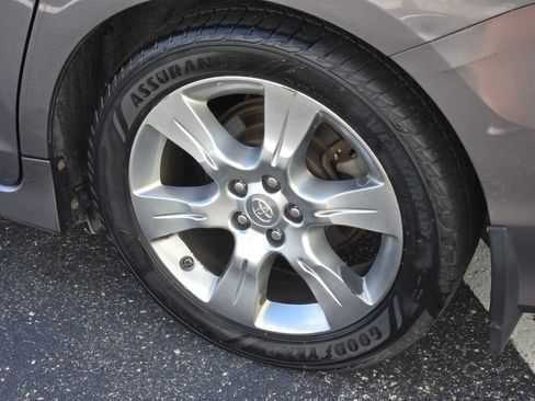 Used 2012 Toyota Sienna SE image 13