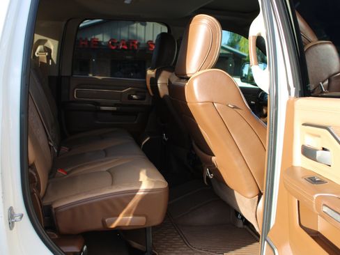 Used 2020 RAM 2500 Limited image 10