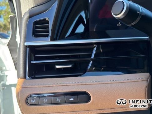 New 2026 INFINITI QX80 Luxe image 25