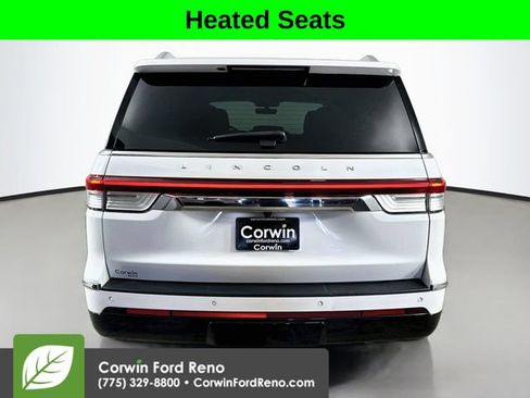 Used 2022 Lincoln Navigator Reserve AWD/4WD image 6