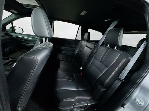 Used 2022 Honda Pilot TrailSport image 18