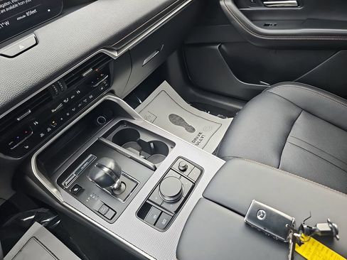 Used 2024 MAZDA CX-90 Plug-In Hybrid w/ Preferred image 30