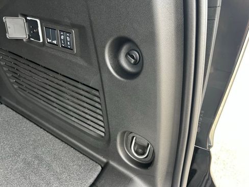 New 2025 Chevrolet Tahoe Premier image 18