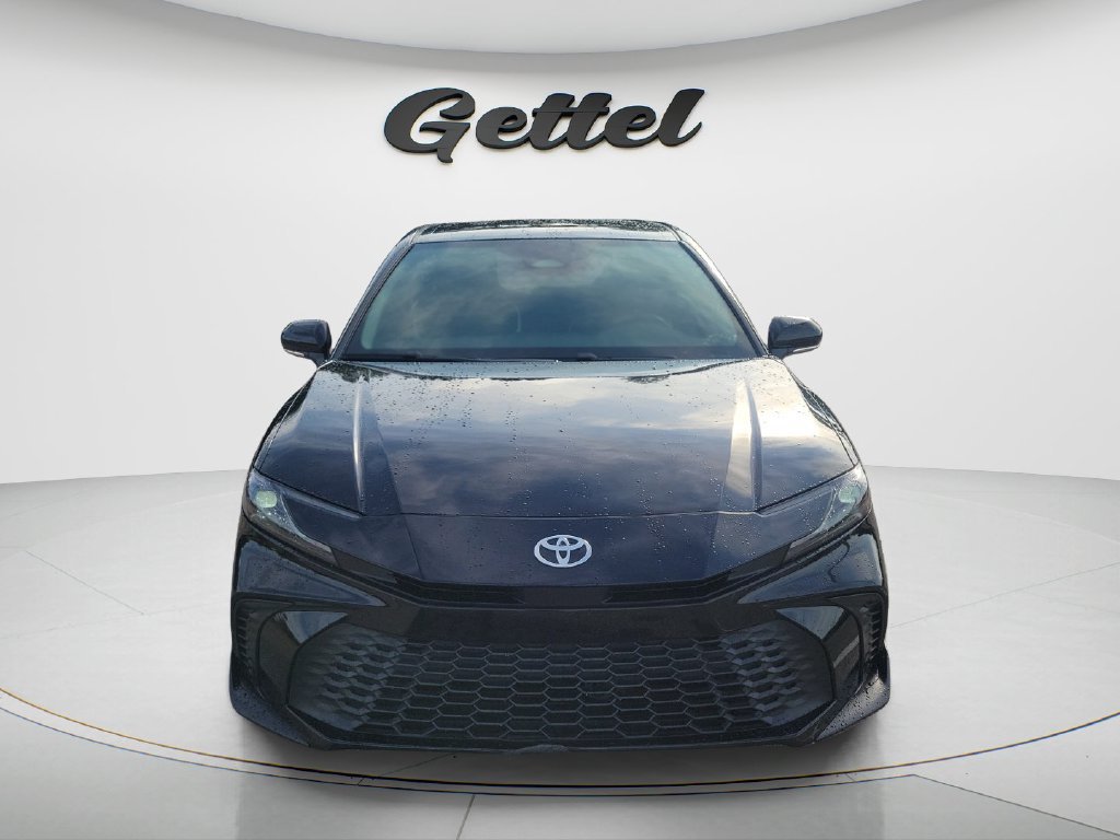 Used 2026 Toyota Camry SE FWD image 2