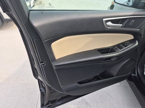Used 2021 Ford Edge SEL AWD/4WD image 14