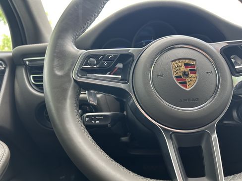 Used 2021 Porsche Macan GTS AWD/4WD image 18