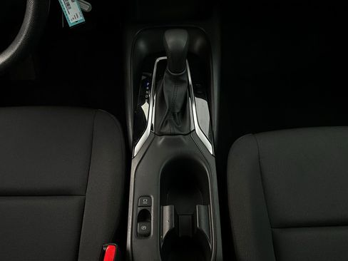 Used 2025 Toyota Corolla LE image 14