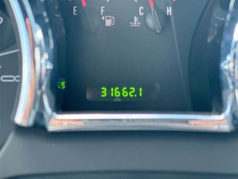 Used 2005 Ford Mustang GT Premium image 12