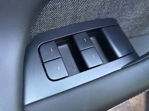 Used 2023 Tesla Model X image 16