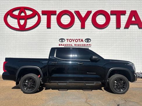 Used 2024 Toyota Tundra SR5 image 4