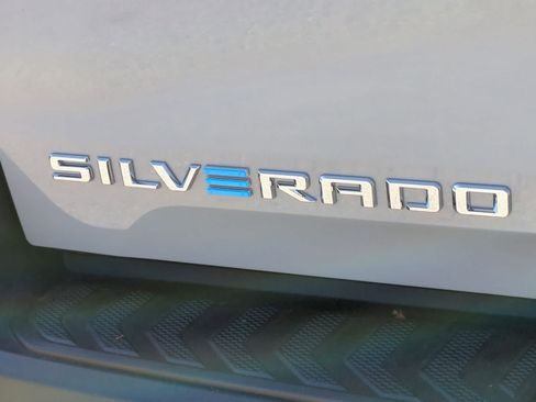 Used 2026 Chevrolet Silverado EV LT AWD/4WD image 9
