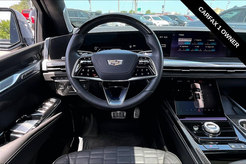 Used 2025 Cadillac Escalade V AWD/4WD image 14