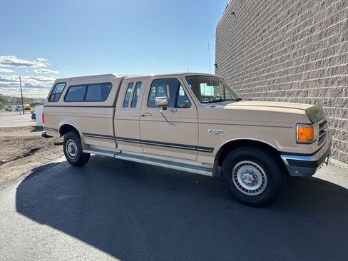 Used 1990 Ford F250 2WD SuperCab image 1