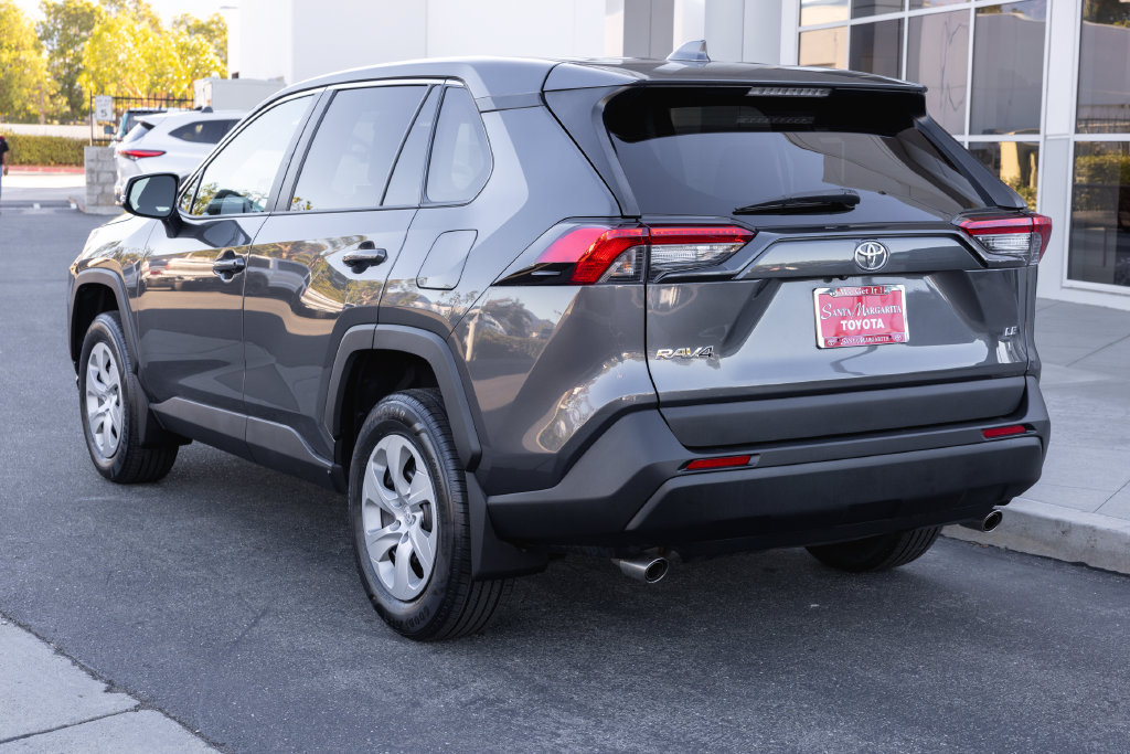Certified 2023 Toyota RAV4 LE FWD image 7