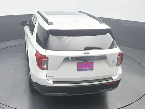 Used 2022 Ford Explorer XLT w/ Equipment Group 202A RWD image 23