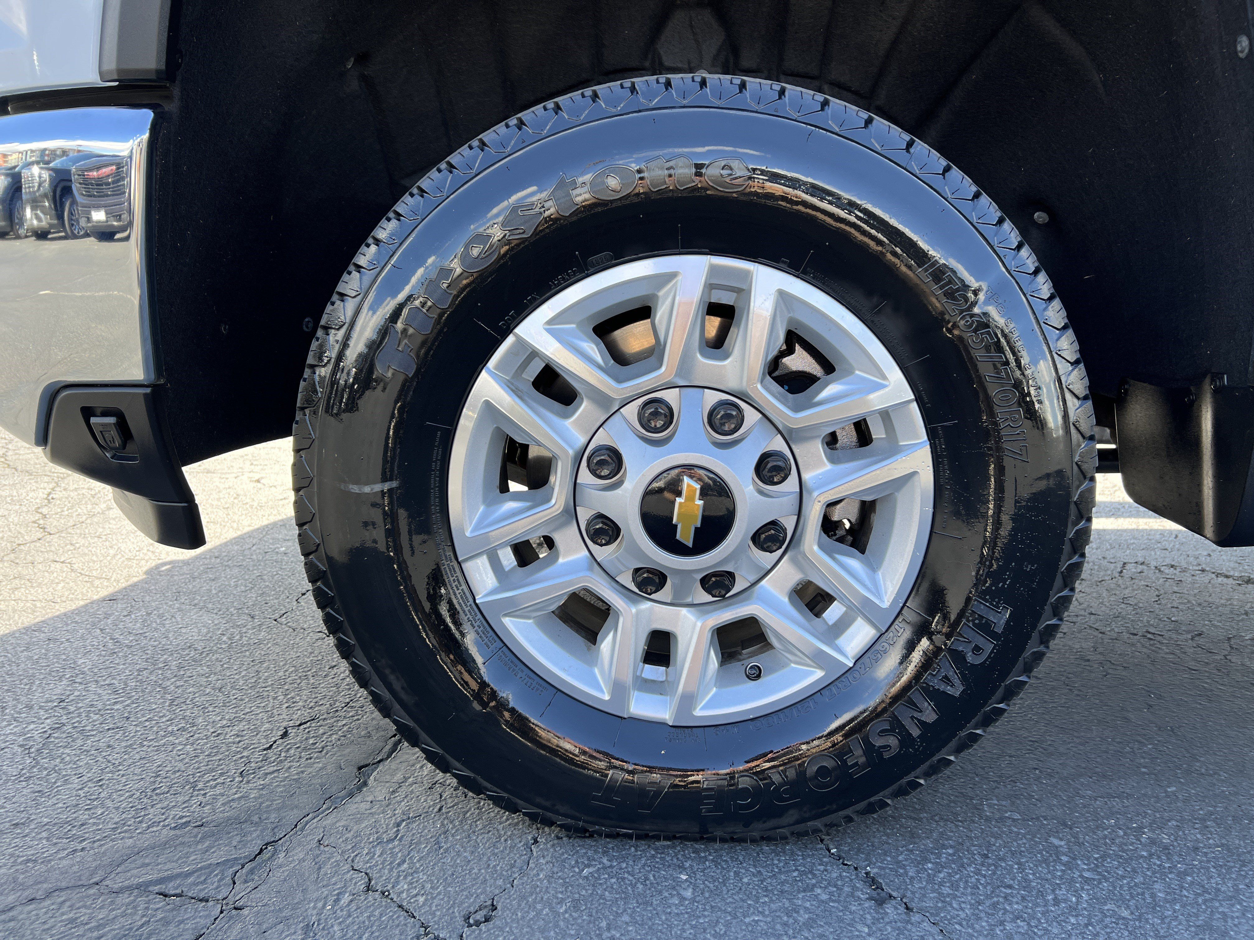 Used 2025 Chevrolet Silverado 2500 LT w/ Safety Package AWD/4WD image 11