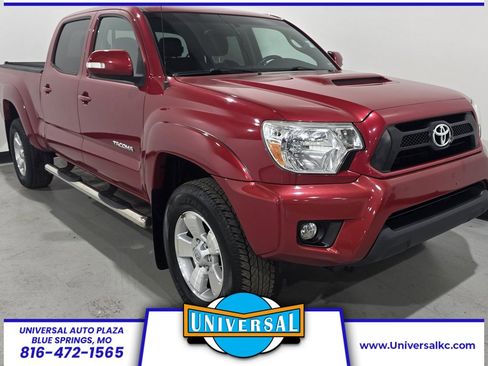 Used 2015 Toyota Tacoma Base image 1