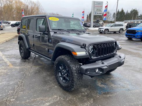 Used 2025 Jeep Wrangler Unlimited Sport S 4xe AWD/4WD image 12