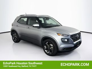 Used 2025 Hyundai Venue SEL FWD video 1