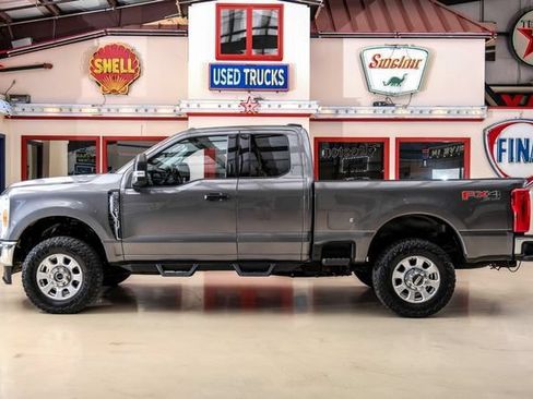 Used 2023 Ford F250 XLT w/ FX4 Off-Road Package AWD/4WD image 11