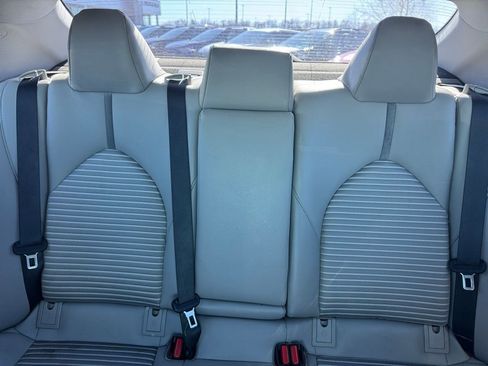 Used 2018 Toyota Camry SE w/ Protection Package (Q2) image 23