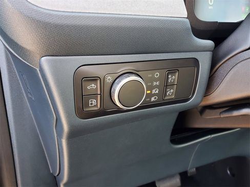 New 2025 Ford Maverick XLT image 11