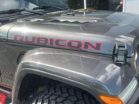 Used 2018 Jeep Wrangler Unlimited Rubicon AWD/4WD image 11