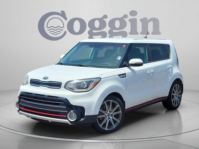 Used 2019 Kia Soul ! w/ Technology Package