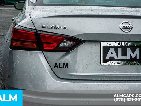 Used 2022 Nissan Altima 2.5 SV FWD image 13