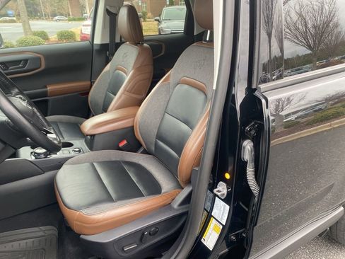 Used 2023 Ford Bronco Sport Outer Banks w/ Tech Package image 14