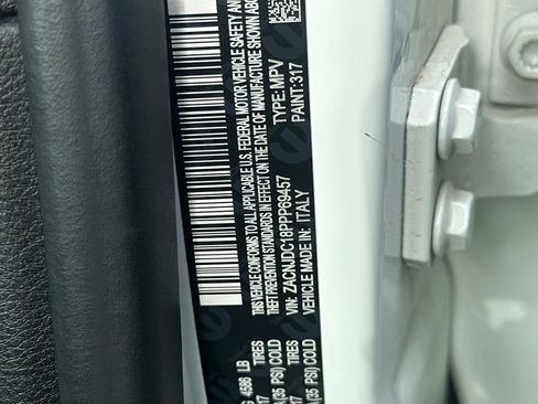 Used 2023 Jeep Renegade Trailhawk image 41