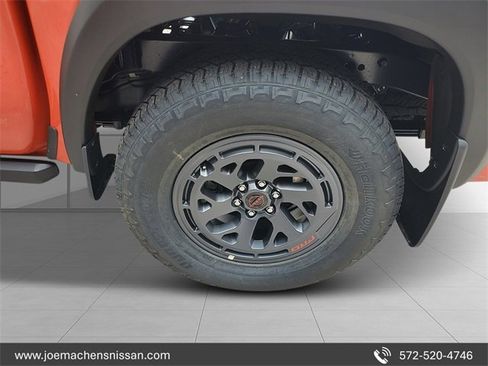 New 2026 Nissan Frontier PRO-4X w/ Pro-4x Convenience Package image 11