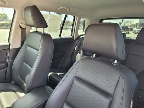 Used 2016 Volkswagen Tiguan S FWD image 16