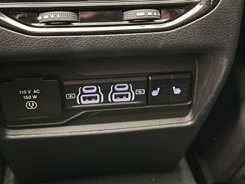 Used 2023 Jeep Grand Cherokee 4WD 4xe w/ Luxury Tech Group II image 12