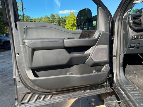 New 2026 Ford F250 Lariat w/ Black Appearance Package image 11