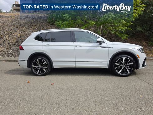 Used 2023 Volkswagen Tiguan SEL R-Line AWD/4WD image 4