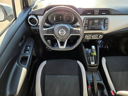 Used 2020 Nissan Versa SV FWD image 14