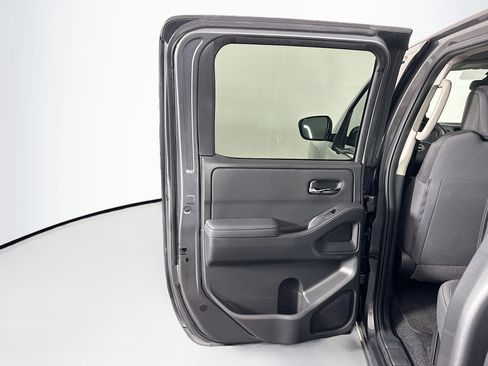 Used 2024 Nissan Frontier SV w/ Technology Package RWD image 26