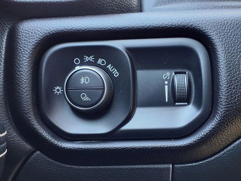 Used 2024 RAM 2500 Big Horn image 19