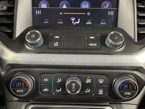 Used 2023 GMC Acadia SLE w/ Driver Convenience Package image 24