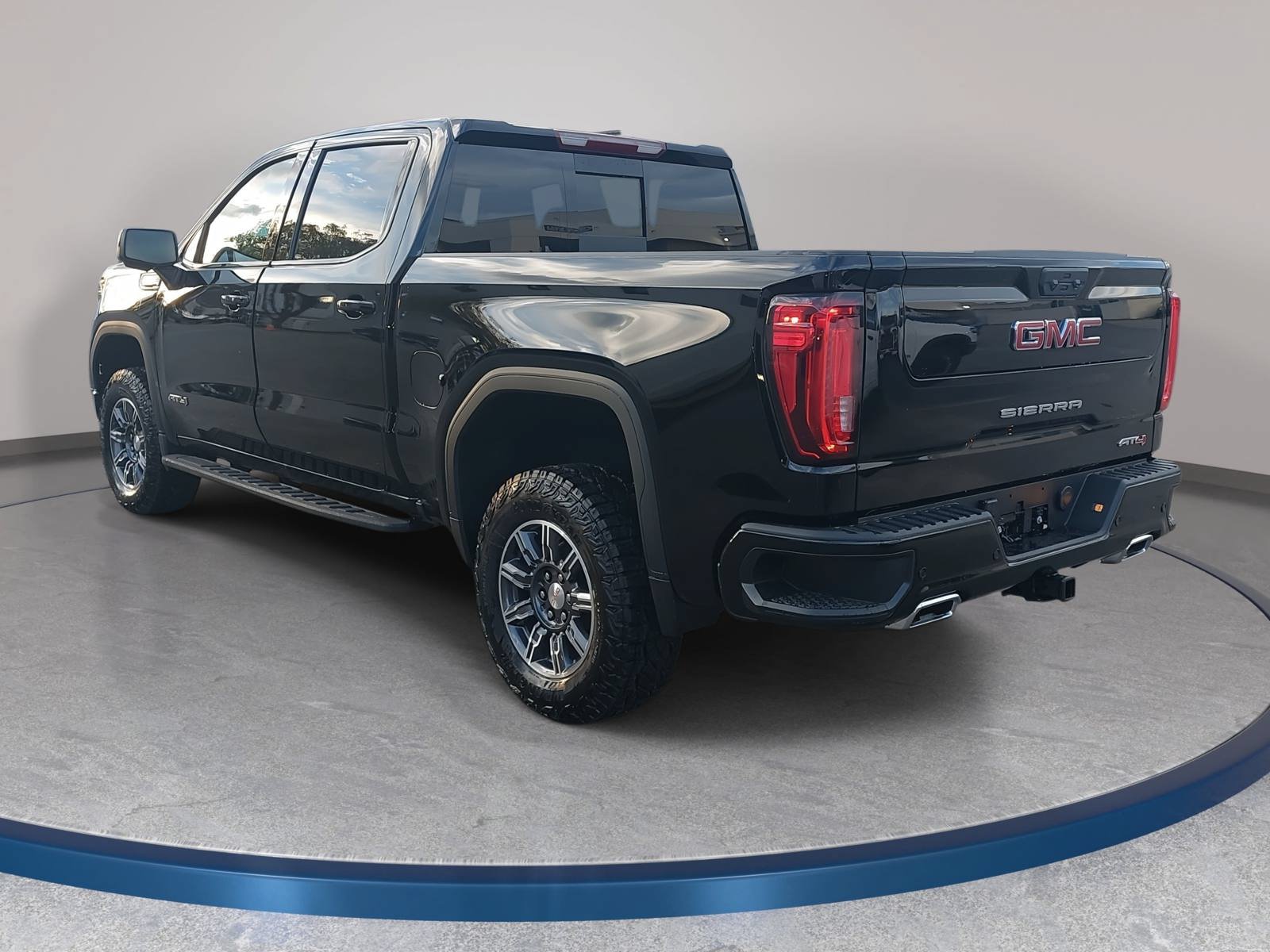 New 2026 GMC Sierra 1500 AT4 w/ AT4 Premium Package AWD/4WD image 7