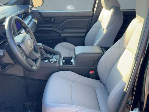 New 2025 Toyota Tacoma SR5 image 5