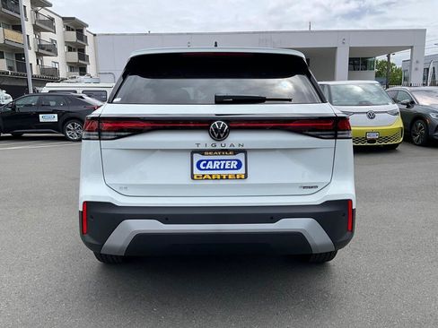 New 2026 Volkswagen Tiguan SE AWD/4WD image 7