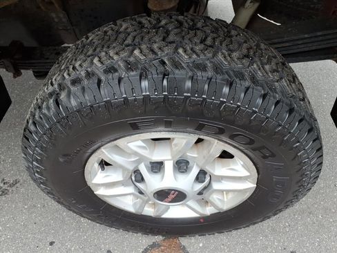 Used 2020 GMC Sierra 2500 4x4 Crew Cab w/ Convenience Package image 9