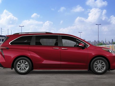 New 2026 Toyota Sienna XLE FWD image 14