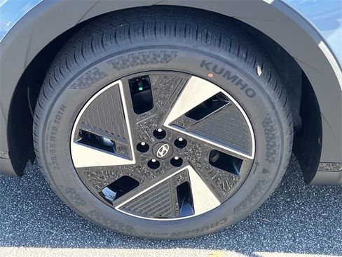 New 2026 Hyundai Ioniq 5 SE image 12