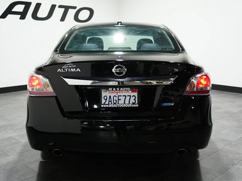 Used 2014 Nissan Altima 2.5 S w/ Display Audio Package image 9
