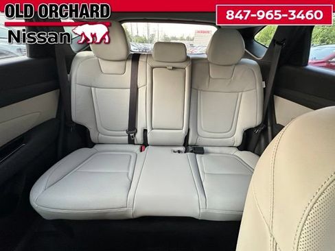 Used 2025 Hyundai Tucson Limited AWD/4WD image 11
