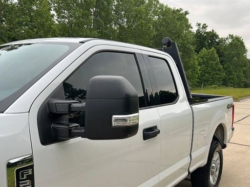Used 2018 Ford F250 XLT w/ XLT Value Package AWD/4WD image 17