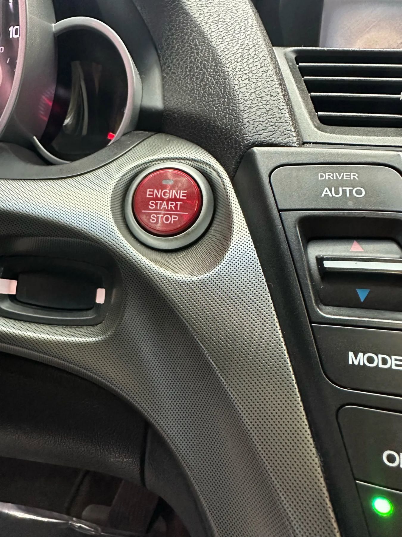 Used 2011 Acura TL w/ Technology Package FWD image 15